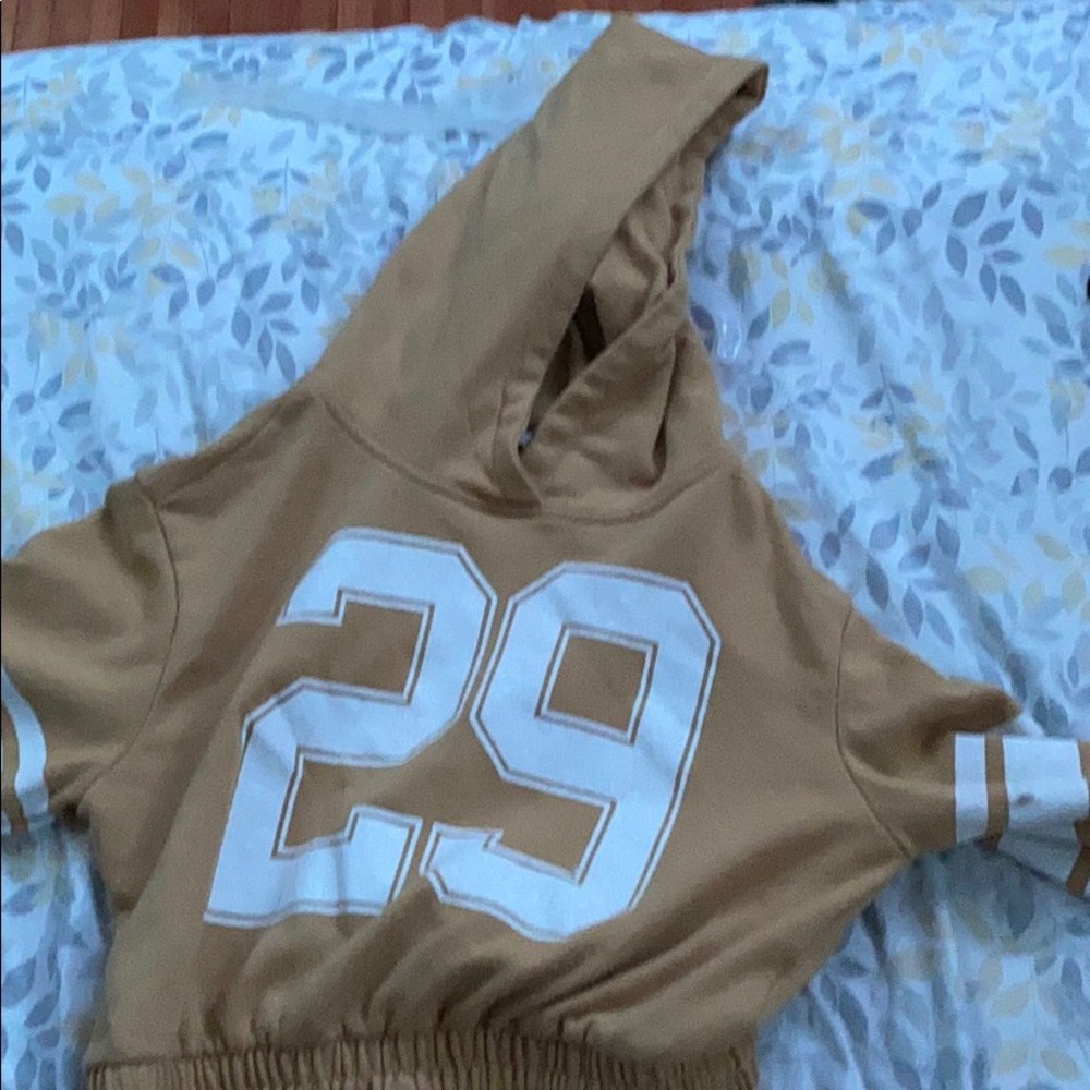 M ardene cropped hoddie